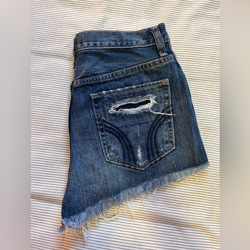 hollister high rise denim short